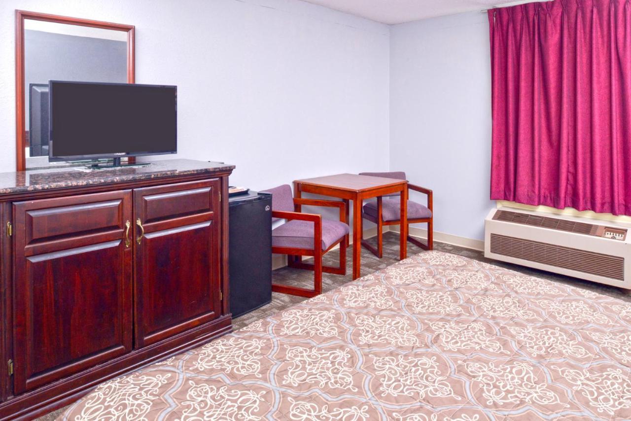 Country Garden & Suites-Benton Εξωτερικό φωτογραφία
